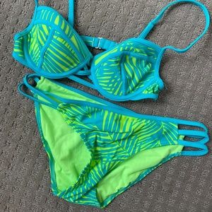 Mossimo bikini.